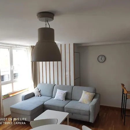 Apartamento Luminoso Y Acogedor Con Excelente Ubicación Oleiros